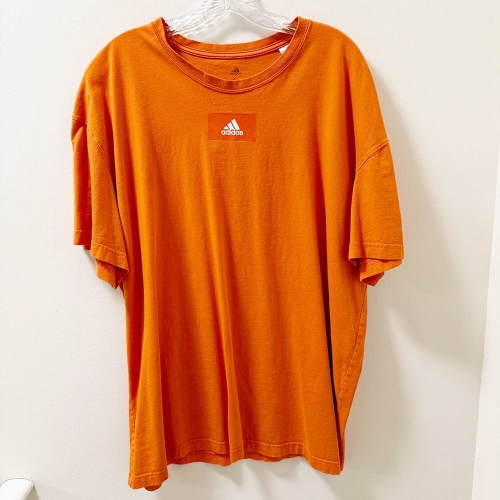 Adidas Men’s XL Orange T-Shirt – Minimal Logo Graphic